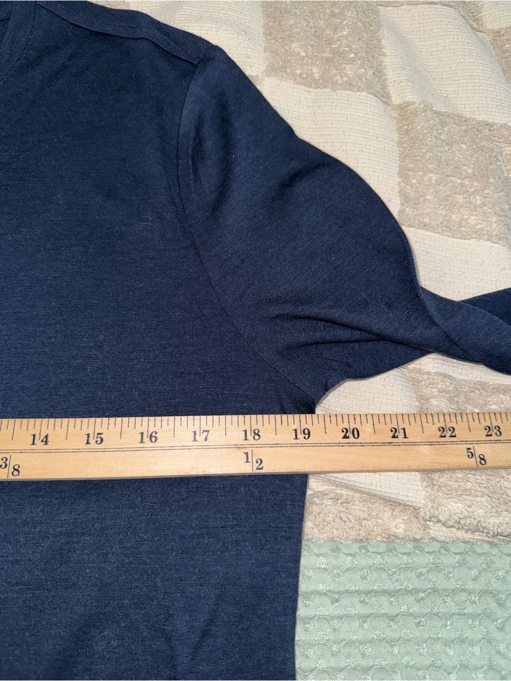 Unbound Merino Navy Blue Long Sleeve Crewneck Tee Size M 100% Merino Wool - Picture 2 of 3